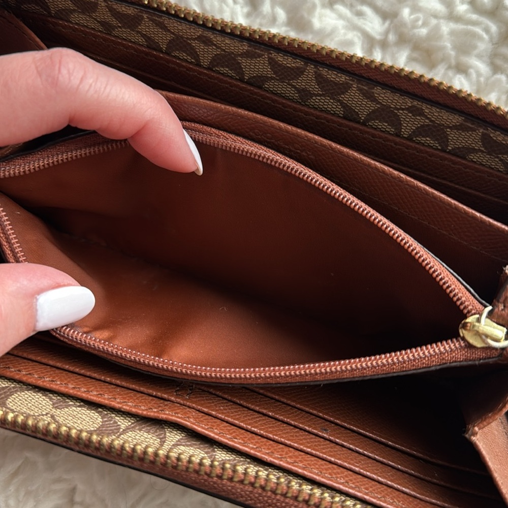 Coach Accordion Zip Wallet - Picture 7 of 8